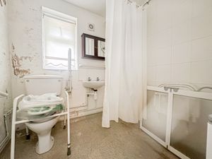 Photo 7- click for photo gallery